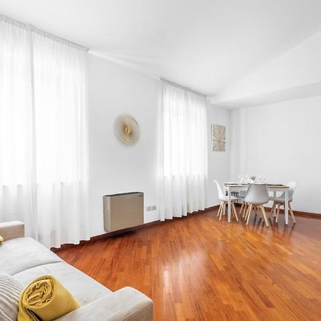 Central Luxurious Apartment Duomo A/C-Wi-Fi Free Milán Exterior foto